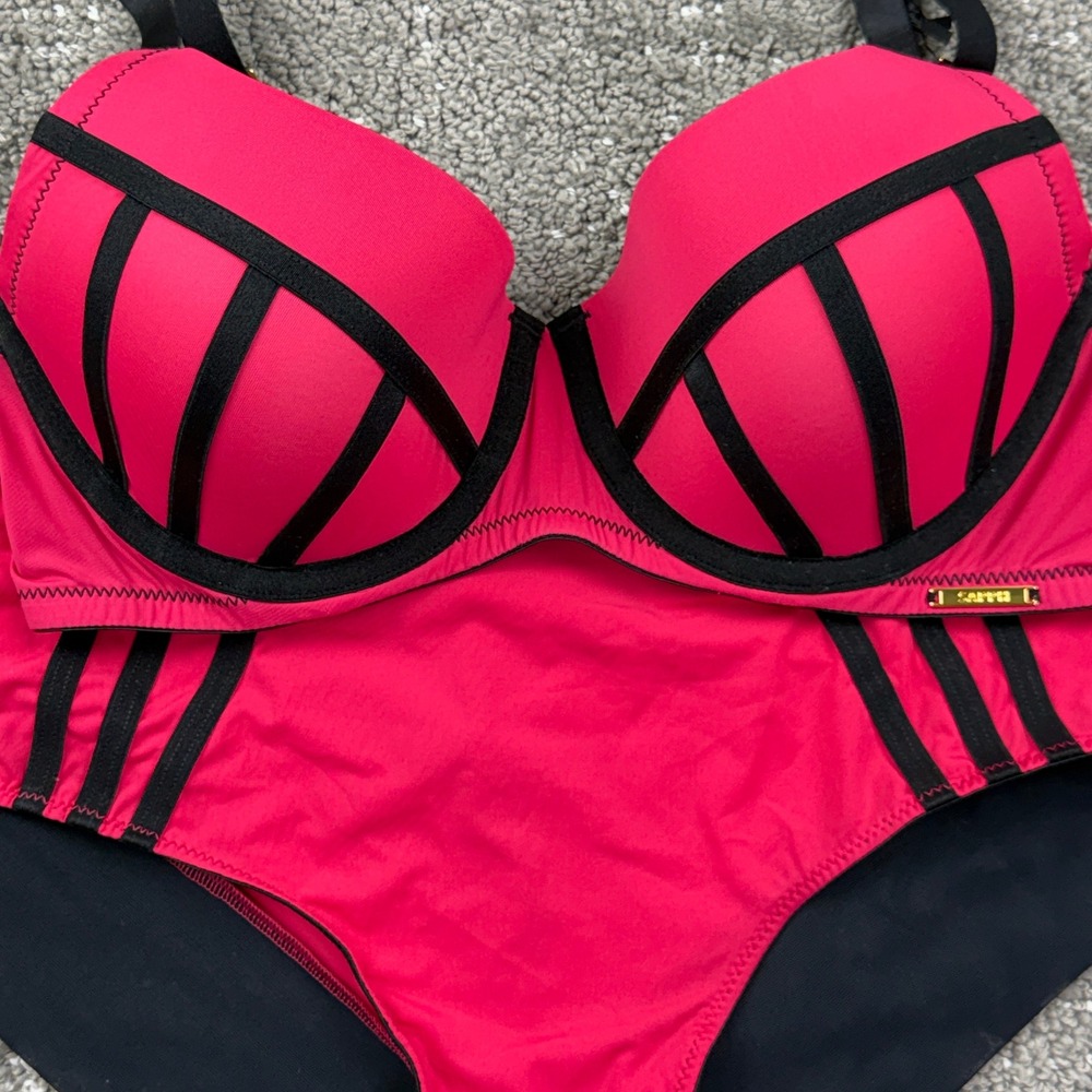 SAPPH Womens Lingerie Set 34B Bra M Brazilian Panty Pink Black Strappy NWT